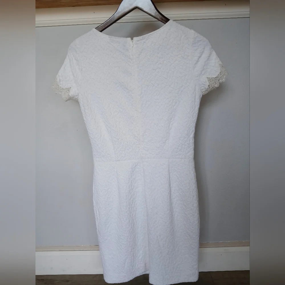 The Kooples Leo Crinkled Lace dress in white. Size S - Picture 4 of 4